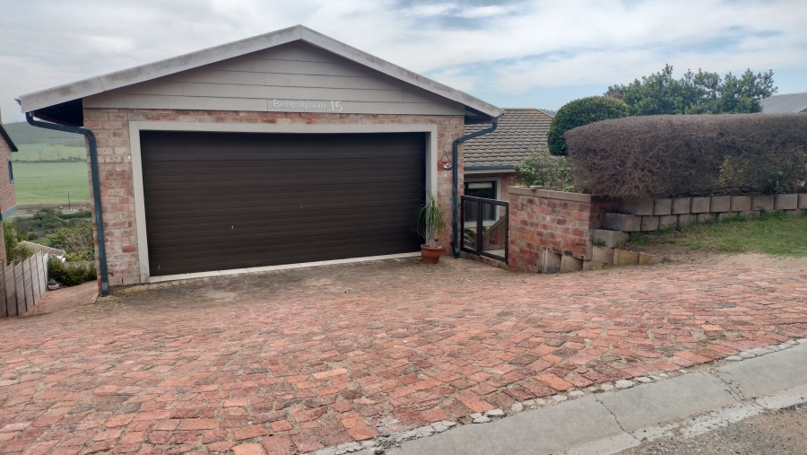 3 Bedroom Property for Sale in Fraaiuitsig Western Cape